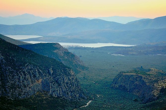 2 Day Private Tour Of Delphi, Thermopylae & Meteora From Athens - Thermopylae and the story of Leonidas