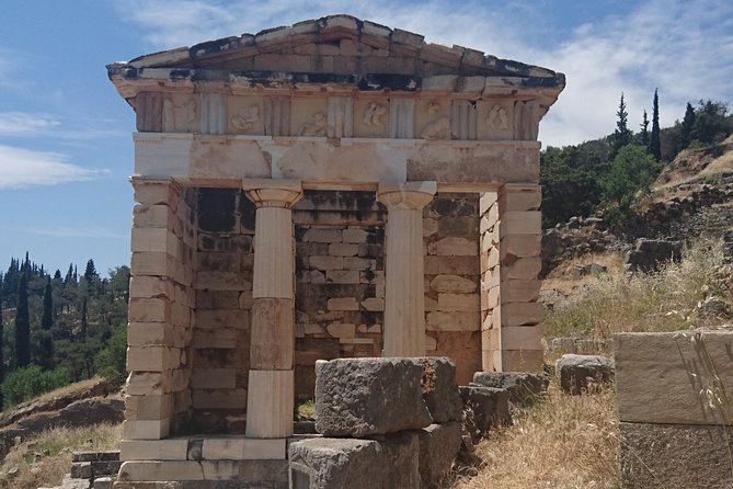 2-Day Trip to Delphi from Athens - Walking the Temple of Apollo and upper ruins