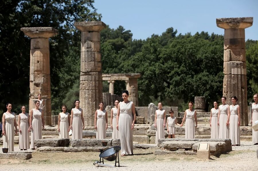 3-Day Ancient Greek Archaeological Sites Tour from Athens - Day 3: Delphi, Apollo, and the Oracle