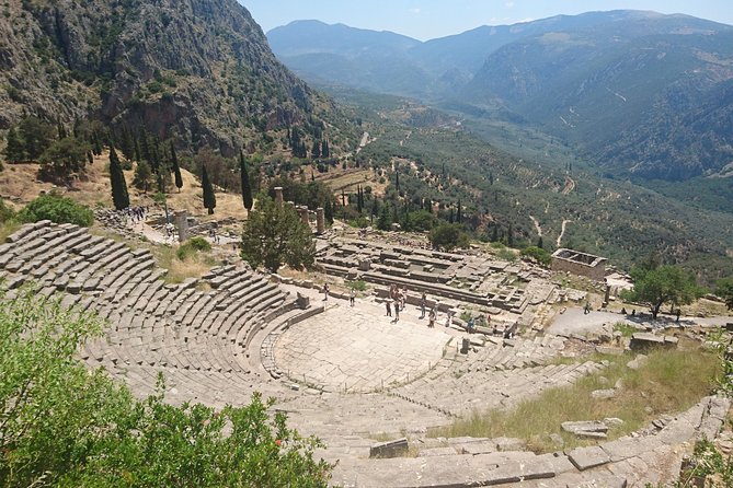 4-Day Classical Greece Tour: Epidaurus, Mycenae, Olympia, Delphi, Meteora - Day three: Delphi and the sanctuary of Apollo