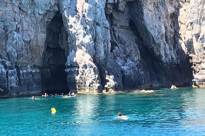 4 Hour Beach Tour with Meal and Unlimited Drinks in Rhodes - Lunch, fruit, and unlimited drinks
