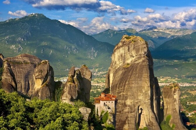 4day Spanish tour in Epidaurus Mycenae Olympia Delphi and Meteora - What this four-day Greek circuit really offers