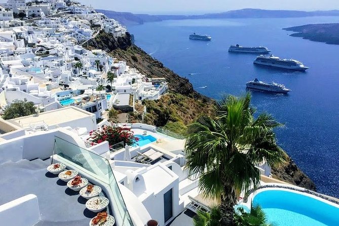 6-Hour Private Best of Santorini Experience - Oia: beautiful, famous, and busy