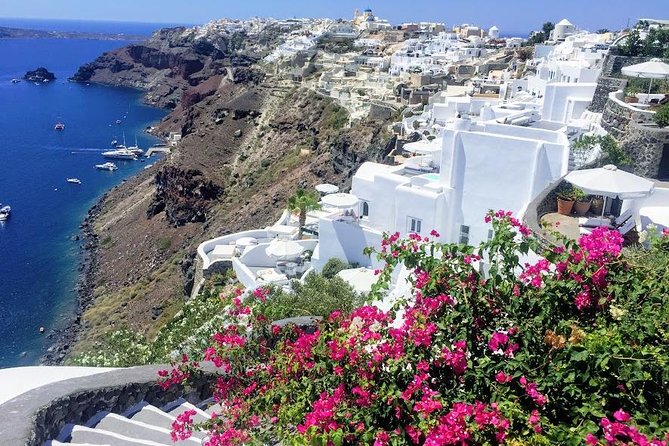 6-Hour Private Best of Santorini Experience - Akrotiri: the island’s most important archaeological stop