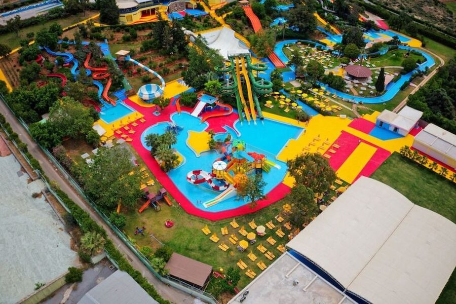 Acqua Plus Water Park Admission with Optional Transfer - Sun, shade, and the practical side of the day