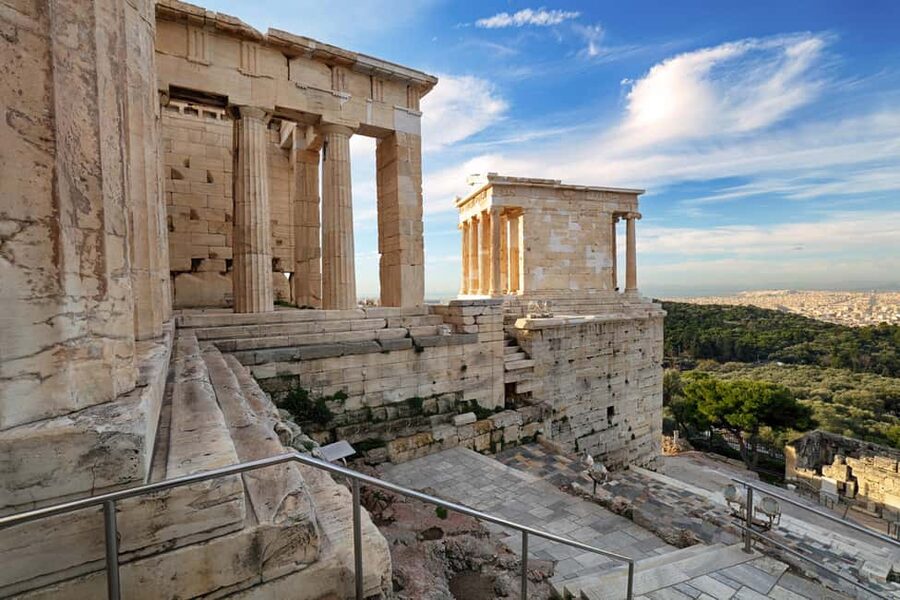 Acropolis: 3D representations & audiovisual self-guided tour - Fourteen videos and fifteen 360-degree views