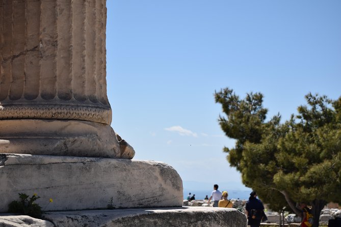 Acropolis & Acropolis Museum Group tour in German or Dutch - One hour inside the Acropolis Museum