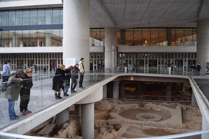 Acropolis & Acropolis Museum Group tour in German or Dutch - What the small group changes