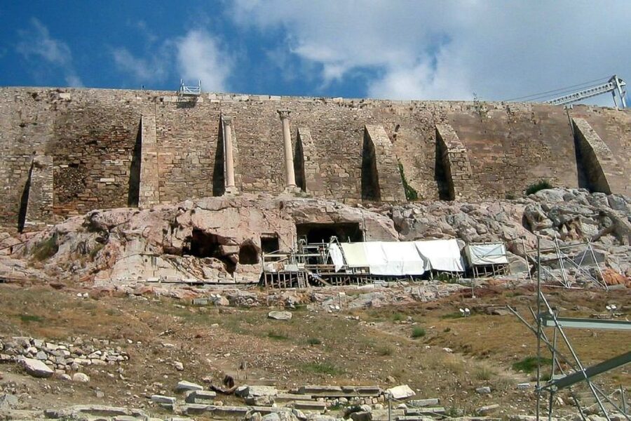 Acropolis: Private Guided Tour - Walking up to the Parthenon