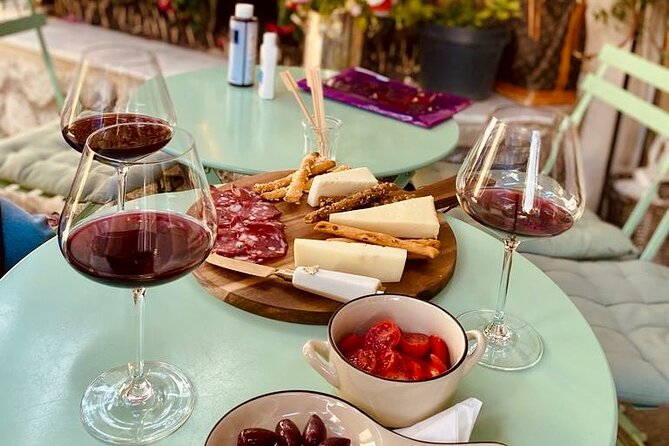 Acropolis Private Wine Tasting @ Finewine store - A private format that suits curious drinkers