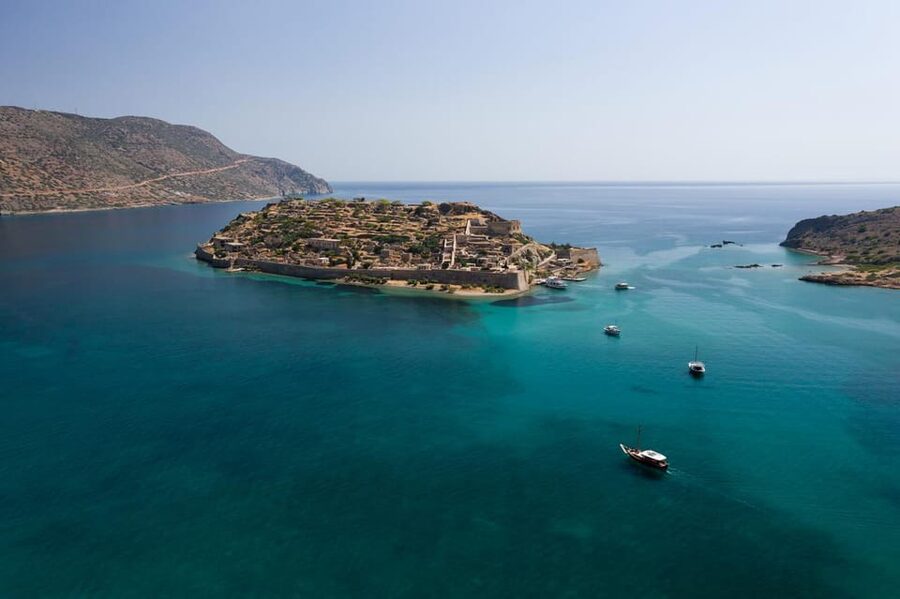 Agios Nikolaos: Golden Hour Sailboat Tour with Wine & Snacks - The return to Agios Nikolaos at golden hour