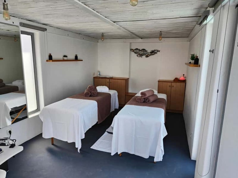 Akrotiri: Aromatherapy Couples Massage - What the price includes