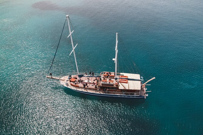 All Day Cruise -3 Islands to Agistri,Moni, Aegina with lunch and drinks included - Lunch on the boat, one of the strongest features