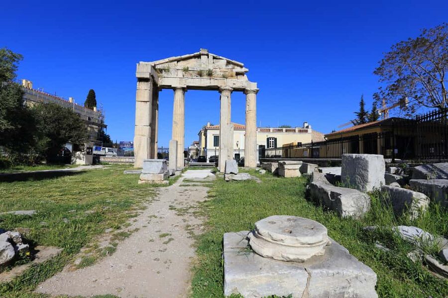 Ancient Agora: Audiovisual self-guided tour with 3D models - How the audiovisual format works on site