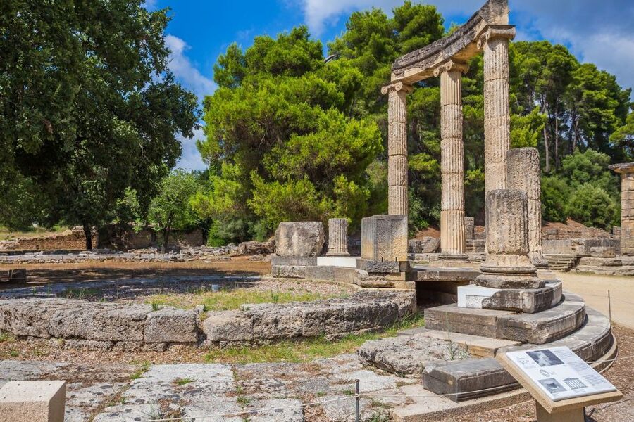 Ancient Olympia full day private tour from Athens - The 15-minute Corinth Canal stop
