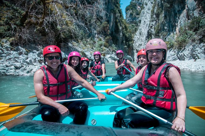 Arachthos white water river Rafting: Plaka's Bridge- Tzari - Safety gear, instruction, and guide support