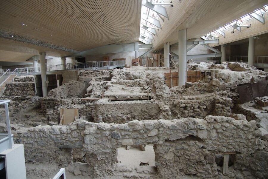 Archaeological Bus Tour To Akrotiri Excavations & Red Beach - What the $57 price really covers