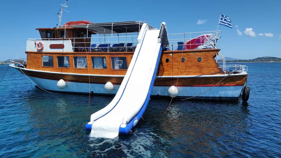 Argostoli: Full-Day Boat Cruise with Lunch - White Rocks: turquoise water and quiet coves