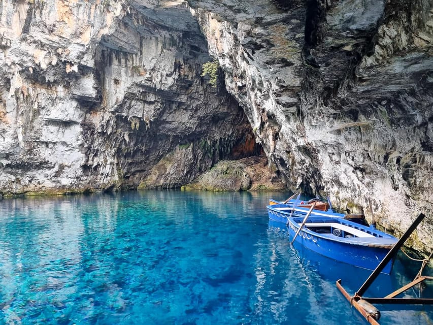 Argostoli: Melissani & Drogarati Cave Tour with Wine Tasting - The Vine wine tasting