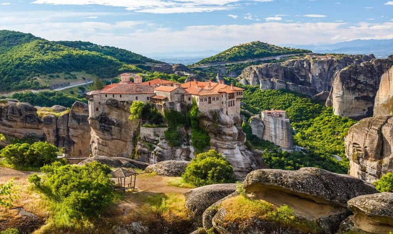 Athens: 2-Day Meteora Tour with Local Guides and Hotel Stay - The monasteries and their dress rules