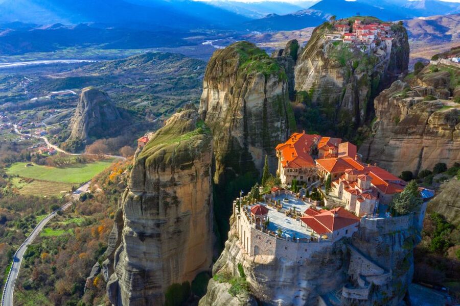 Athens: 2 Days in Meteora with 2 Guided Tours and Hotel Stay - Free time in Kalabaka before the late return