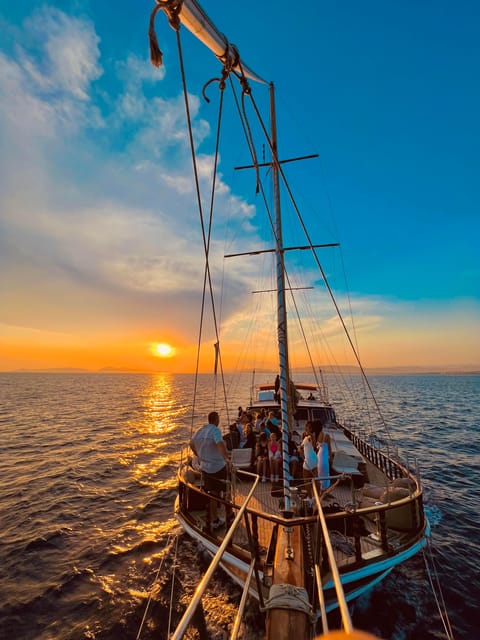 Athens: 3-Hour Sunset Cruise with Swim Stop, Snacks & Drinks - Why this sunset cruise works so well in Athens