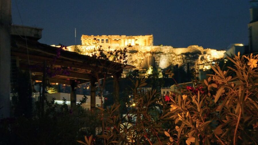 Athens: 7-Course Dinner and Wine Pairing with Acropolis View - Seven courses, explained one plate at a time