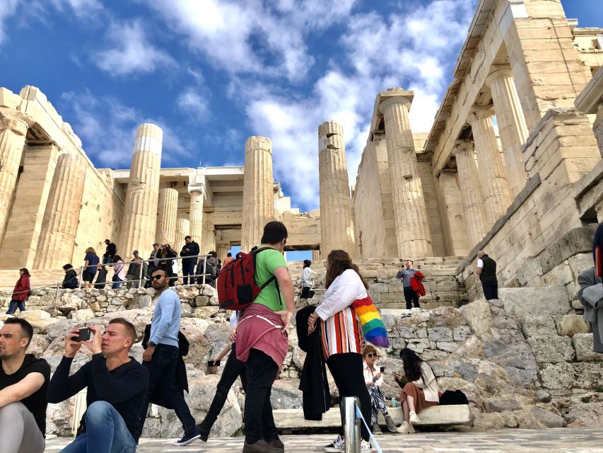 Athens: Acropolis Guided Tour in Spanish-Option Tickets - A short stop at Athena Nike