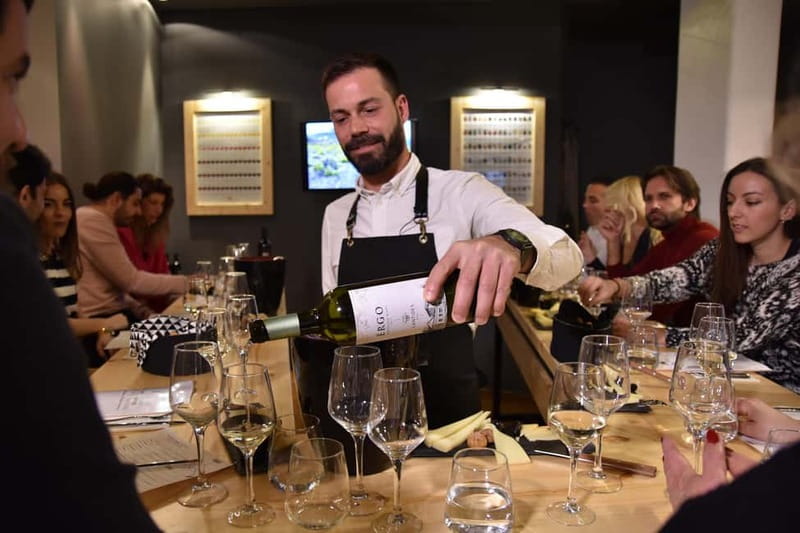 Athens: Acropolis Wine Tasting with Cheese and Olives - A guide-led class rather than a passive tasting