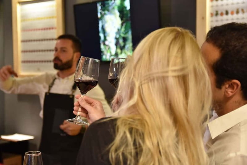 Athens: Acropolis Wine Tasting with Cheese and Olives - Who will enjoy this Athens wine tasting?