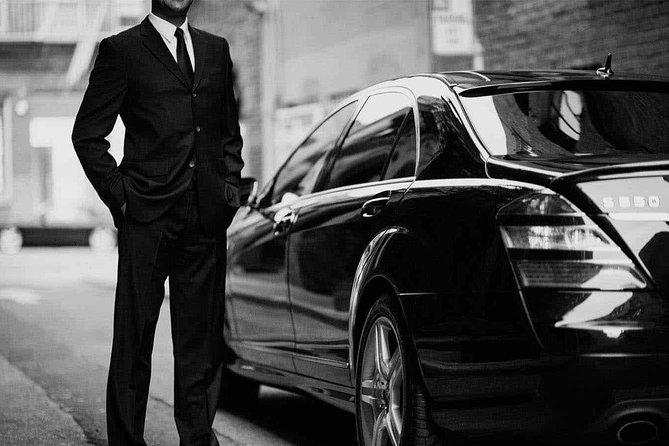 Athens Airport Private Transfer To Athens Hotels - Finding the driver after landing