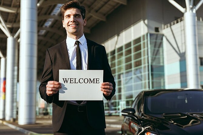 Athens Airport to Athens Hotels Private Arrival Transfer - How flight tracking works in practice
