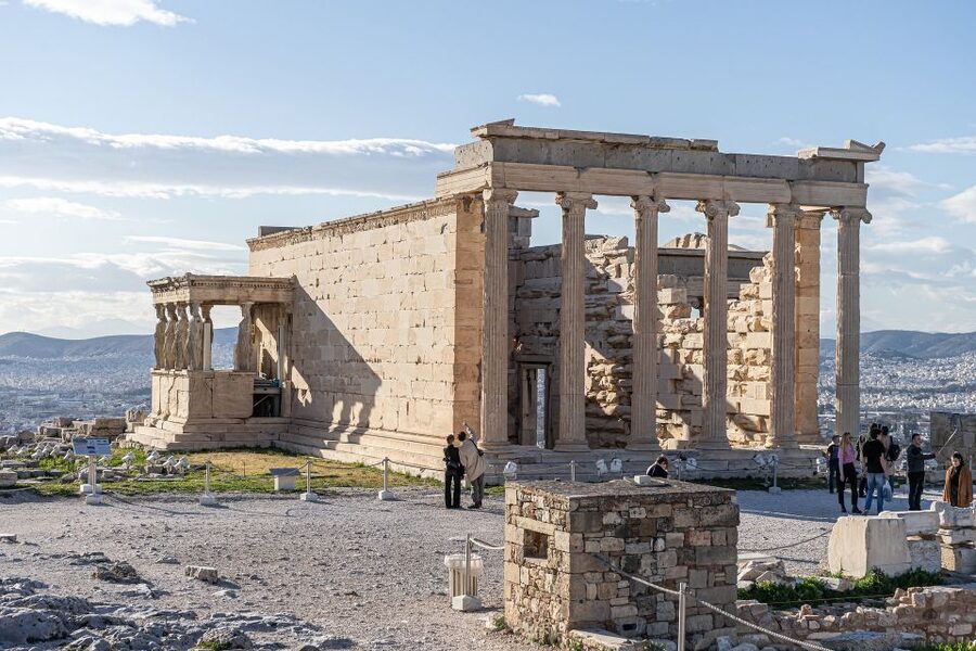 Athens: Bike Tour with Acropolis & Parthenon Visit - Guides, group feel, and the quality of the commentary