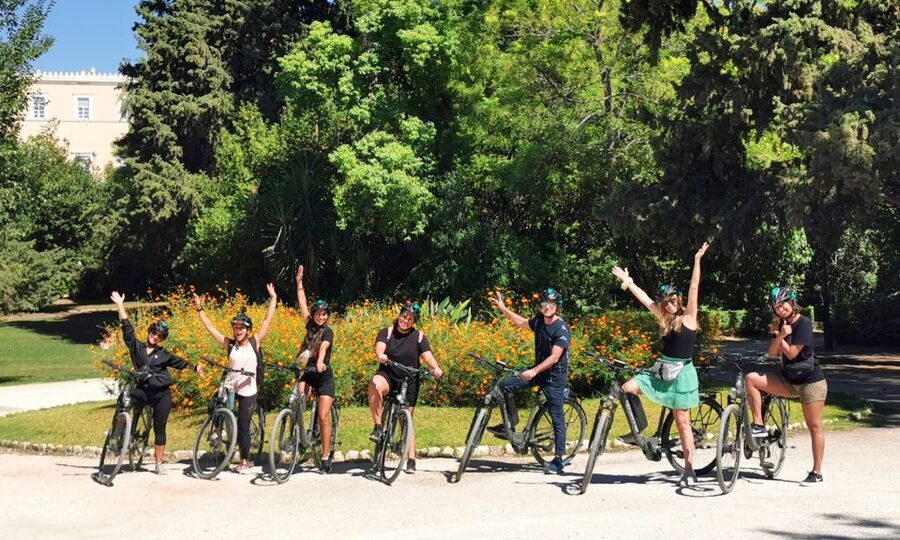 Athens: City Highlights Bike tour - The final view at Olympian Zeus
