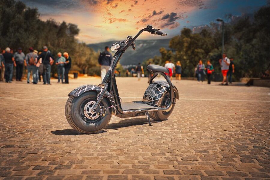 Athens: City Highlights Guided E-Scooter Tour - Key points at a glance