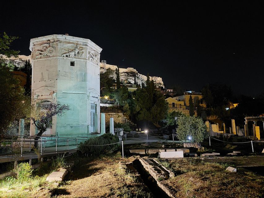 Athens: City Highlights Nighttime Walking Tour in Spanish - Monastiraki Square and the Ancient Agora