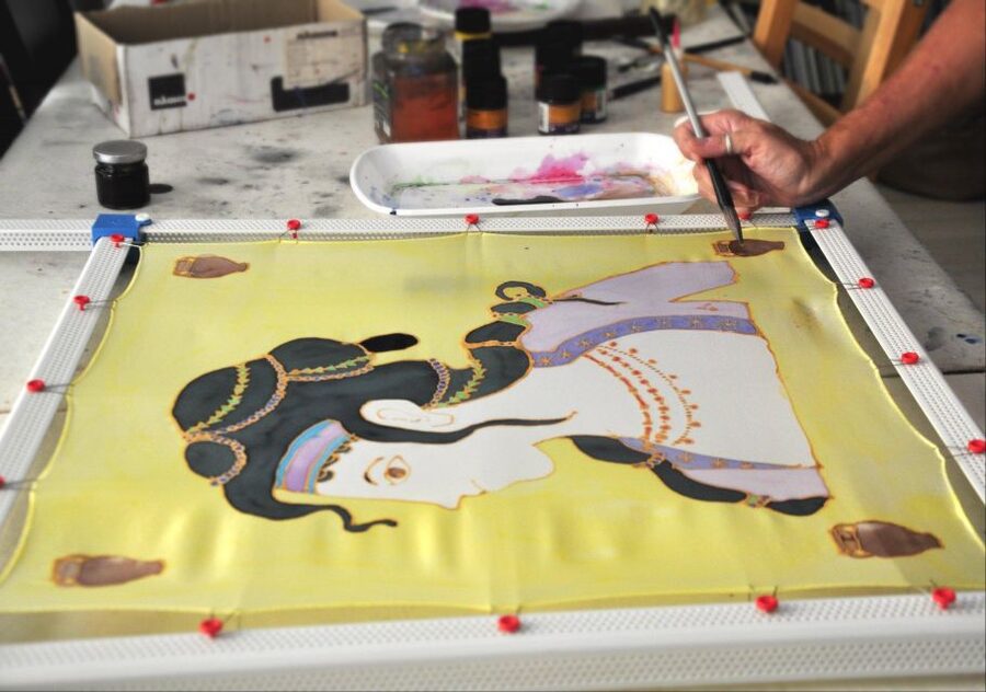 Athens: Create your own Greek Silk Scarf Souvenirs - Should you book it?
