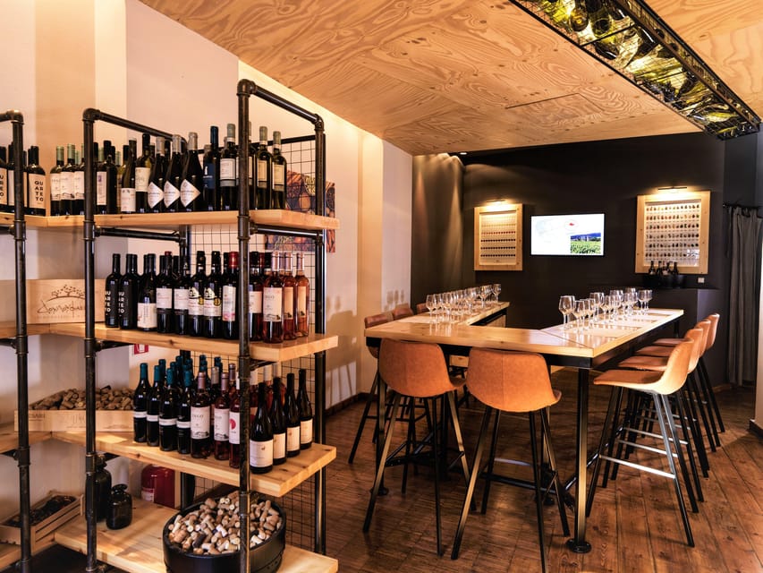 Athens: Create Your Own Wine-Workshop under the Acropolis - A wine workshop with a real souvenir