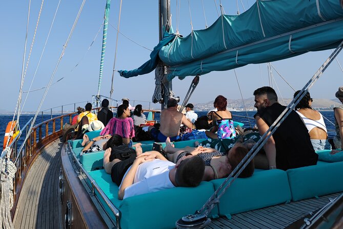 Athens cruise: Agistri, Moni/Metopi, Aegina with lunch & drinks - Starting at Zea Marina with coffee and pastries