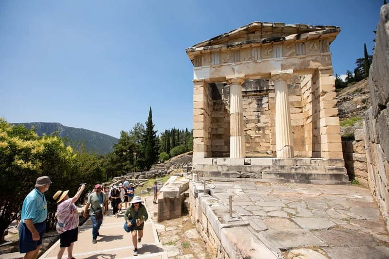 Athens: Delphi Day Tour with Museum & Arachova Village Visit - Key points to know before booking
