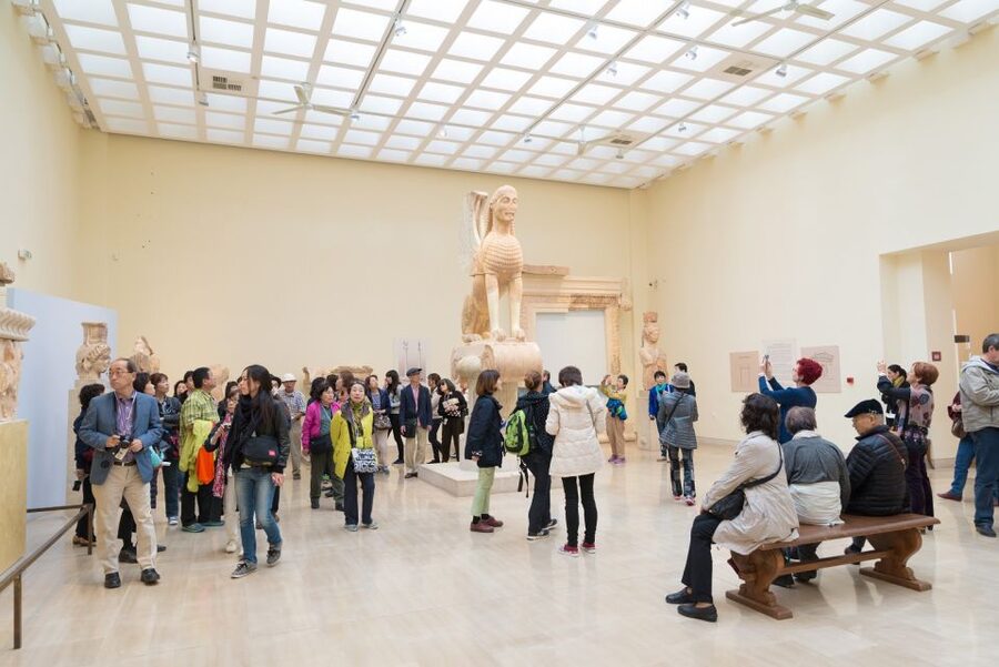 Athens: Delphi Day Tour with Museum & Arachova Village Visit - Arachova, lunch, and mountain village time