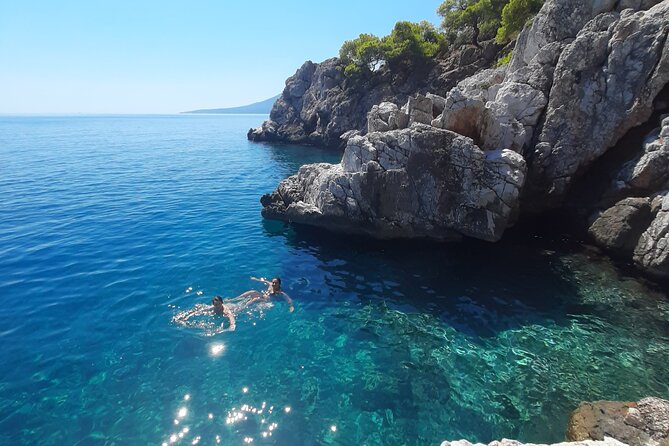 Athens: Full-Day Island Hopping Cruise with Lunch and Swimming - Moni Island: lunch, deer, peacocks, and water time