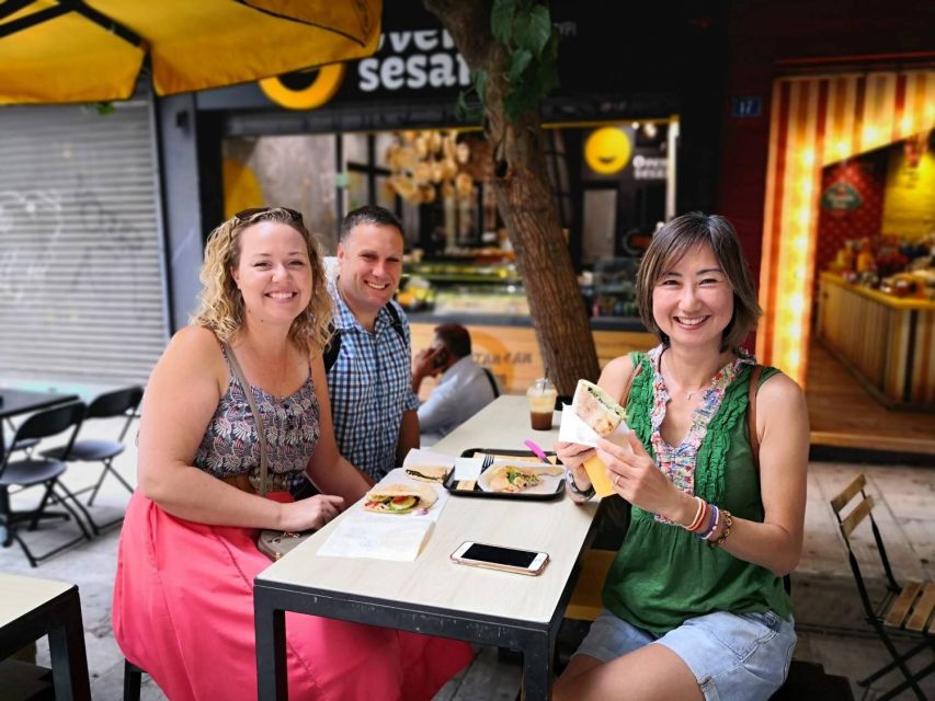 Athens: Greek Street Food Tour - Psyri: small streets and classic street food
