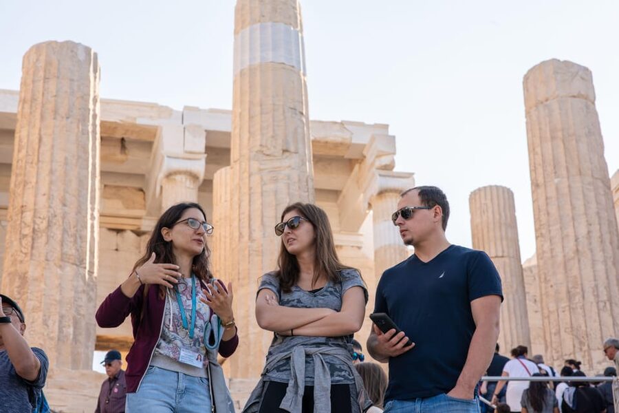 Athens: Guided Tour of Acropolis & Parthenon with Tickets - How the guides shape the experience