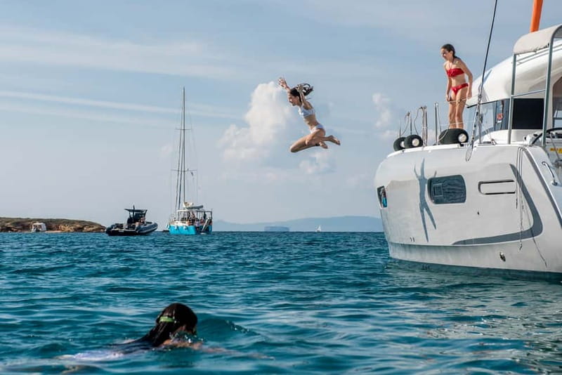 Athens: Half-Day Morning Catamaran Cruise with Meal & Drinks - How much value do you get for $142?