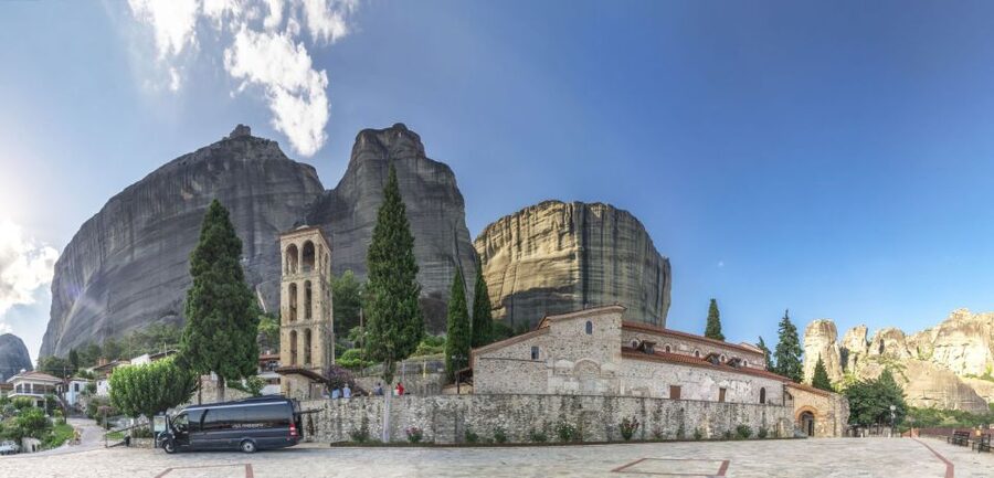 Athens: Meteora 2-Day Trip with Hotel, Sunset & Morning tour - Timing, delays, and the return to Athens