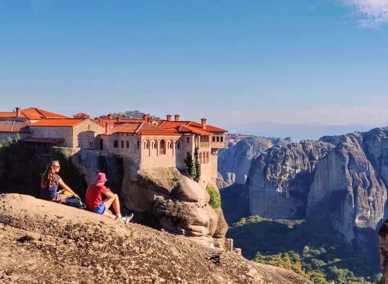 Athens: Meteora Monasteries Day Trip with Caves and Lunch - The food stops and the return to Athens