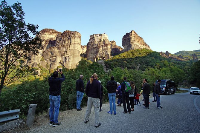 Athens: Meteora Monasteries, Hermit Caves Tour with Pickup - Varlaam Monastery and the story of construction