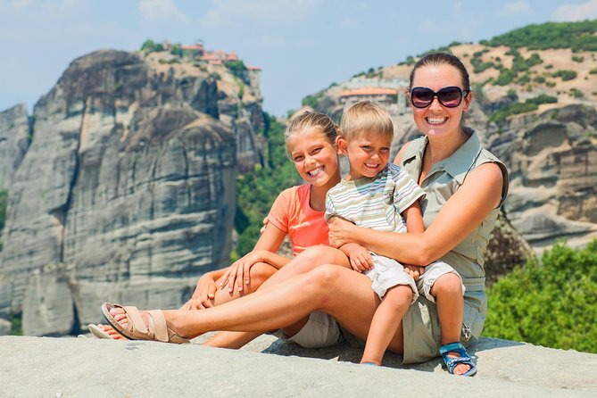 Athens: Meteora Monasteries, Hermit Caves Tour with Pickup - The early departure and the ride north