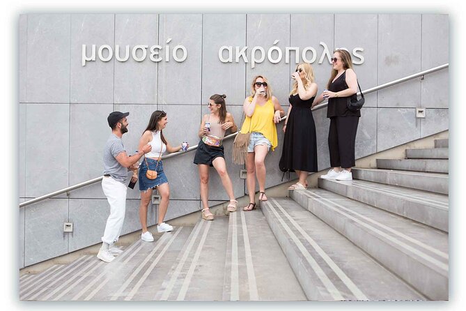 Athens Old City Private Photoshoot Tour/ 3hours - One full hour in Plaka’s old lanes